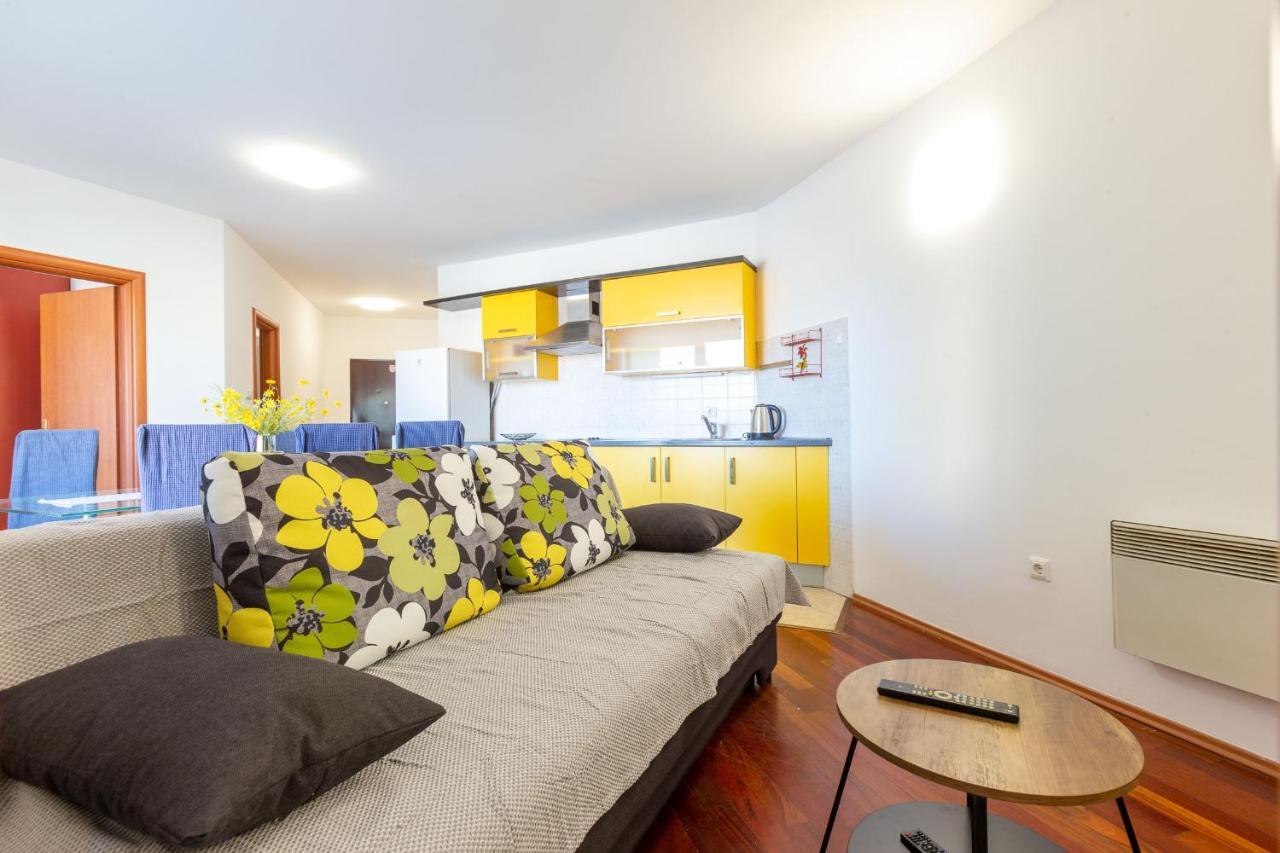 Nika Aparment With Large Balcony And Bbq Apartament *