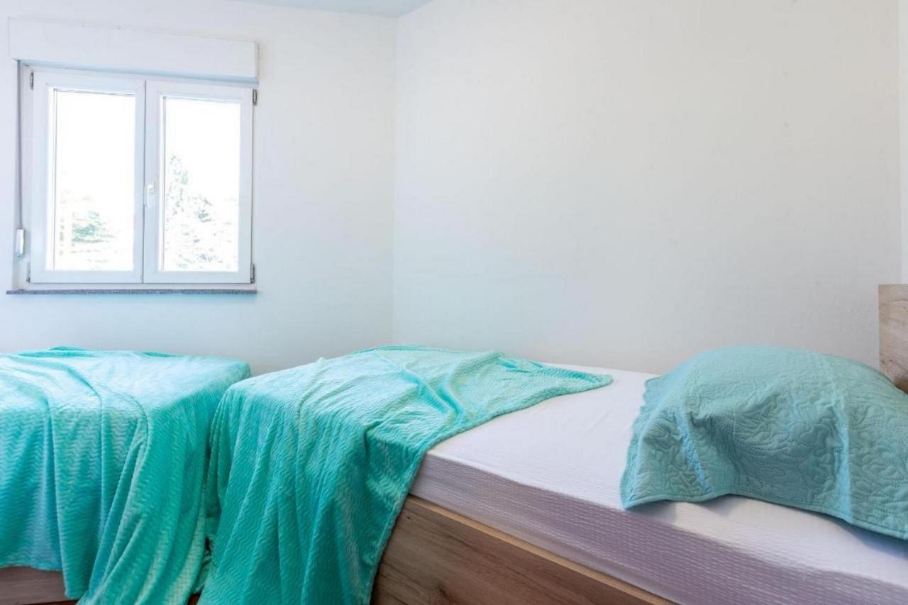 Nika Aparment With Large Balcony And Bbq Apartament Zadar