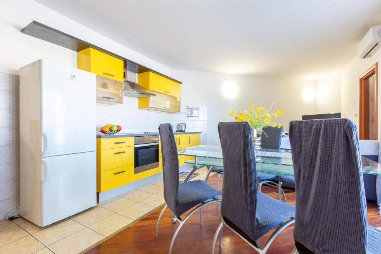 Nika Aparment With Large Balcony And Bbq * Zadar