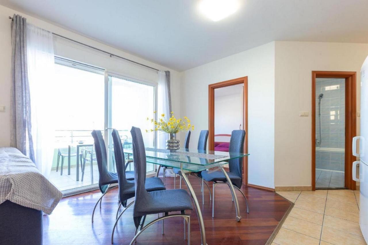 Nika Aparment With Large Balcony And Bbq